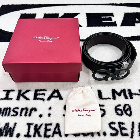 Salvatore Ferragamo Tonal Gancini Matte Black Buckle Reversible Cut to Size Belt - Picture 2 of 6